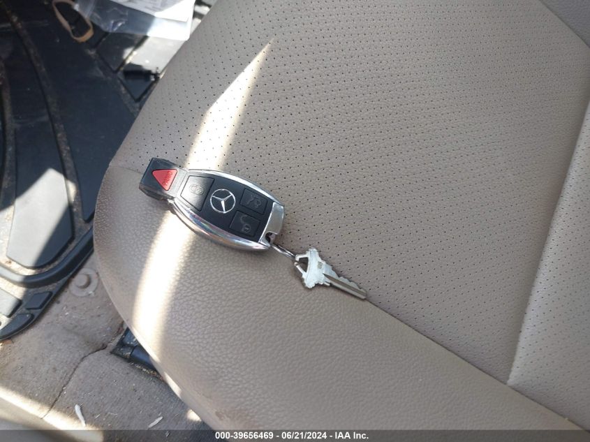 2011 Mercedes-Benz C 300 Luxury 4Matic/Sport 4Matic VIN: WDDGF8BB8BR158410 Lot: 39656469