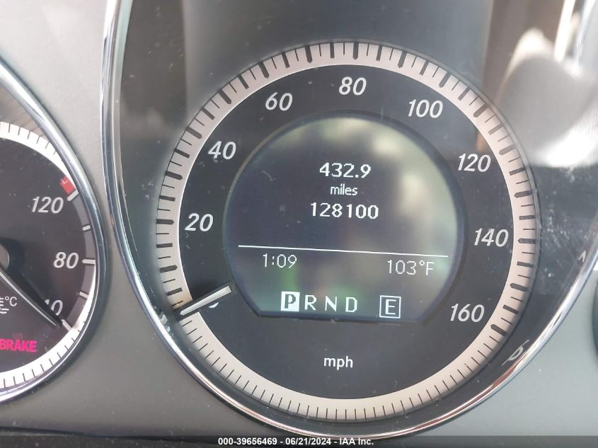 2011 Mercedes-Benz C 300 Luxury 4Matic/Sport 4Matic VIN: WDDGF8BB8BR158410 Lot: 39656469