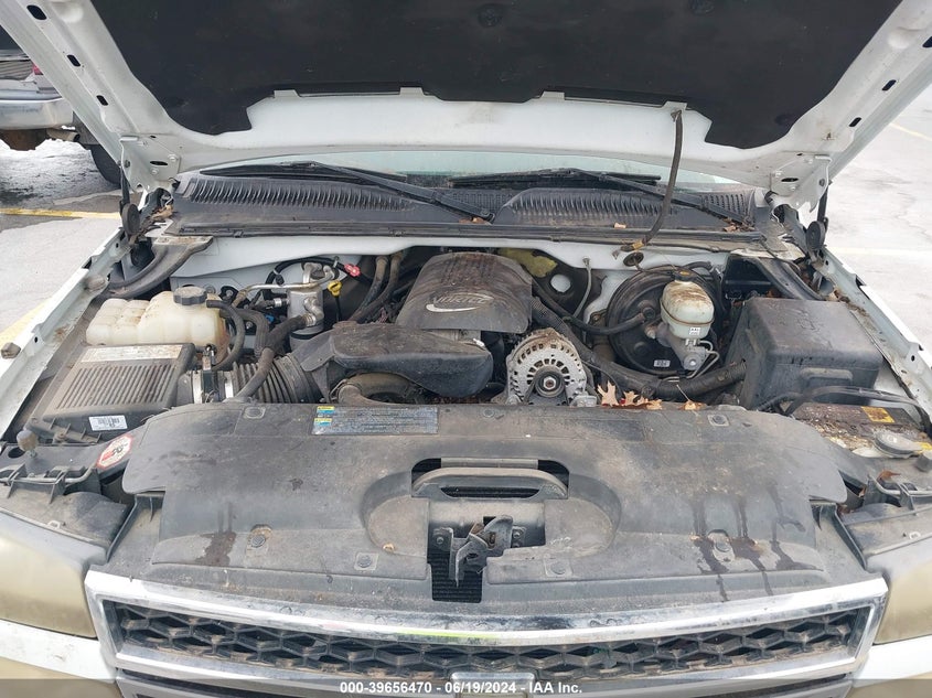 2006 Chevrolet Silverado C1500 VIN: 2GCEC13V561253032 Lot: 39656470