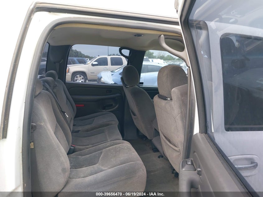 2006 Chevrolet Silverado C1500 VIN: 2GCEC13V561253032 Lot: 39656470