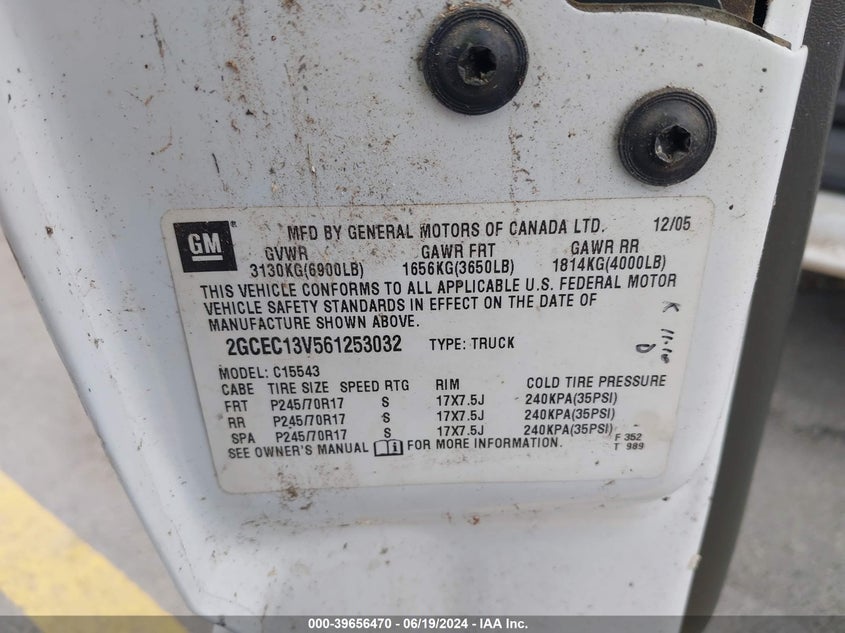 2006 Chevrolet Silverado C1500 VIN: 2GCEC13V561253032 Lot: 39656470