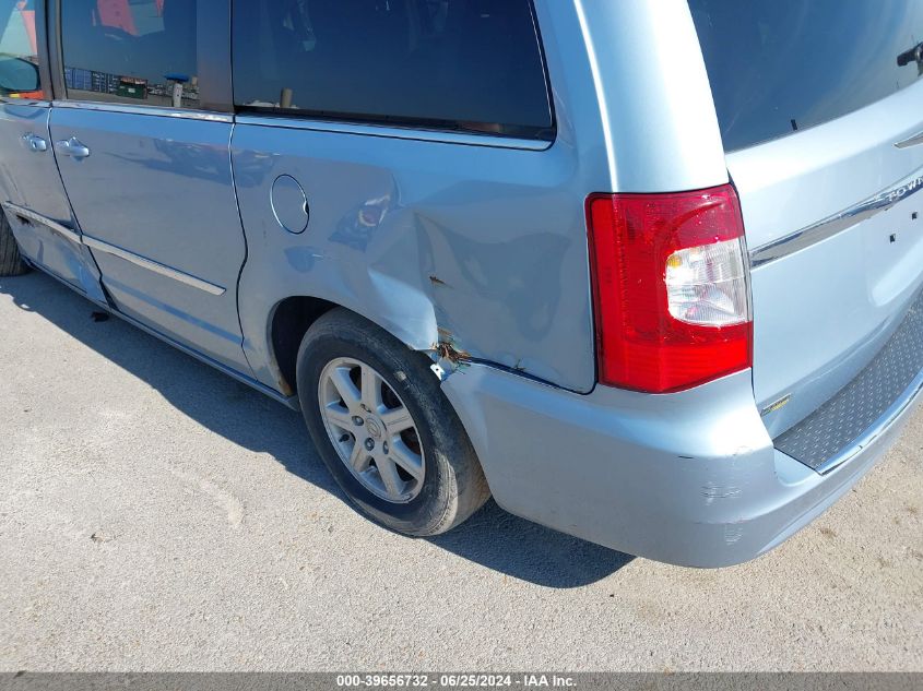 2013 Chrysler Town & Country Touring VIN: 2C4RC1BG2DR577543 Lot: 39656732