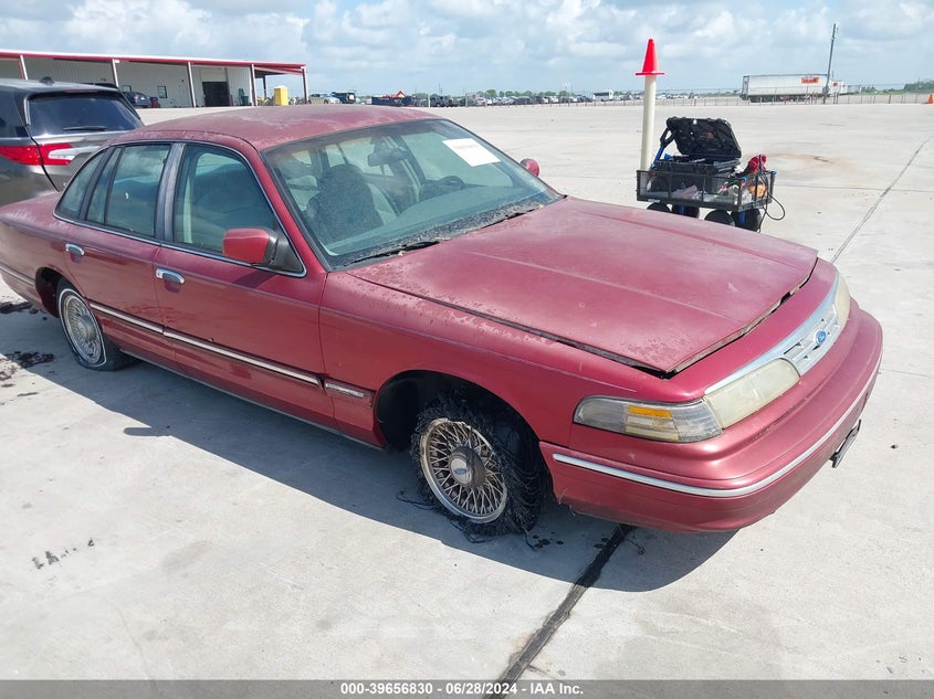 1996 Ford Crown Victoria Lx VIN: 2FALP7467TX106831 Lot: 39656830