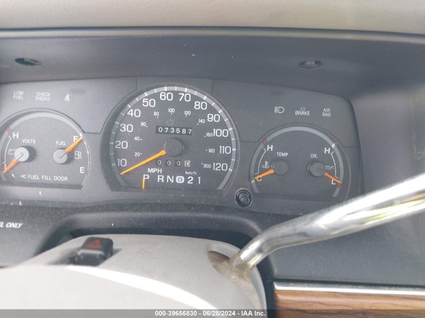 1996 Ford Crown Victoria Lx VIN: 2FALP7467TX106831 Lot: 39656830