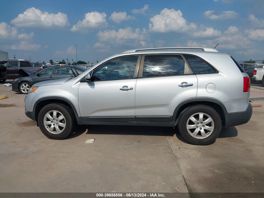 2011 Kia Sorento Lx VIN: 5XYKT3A19BG181802 Lot: 39656856