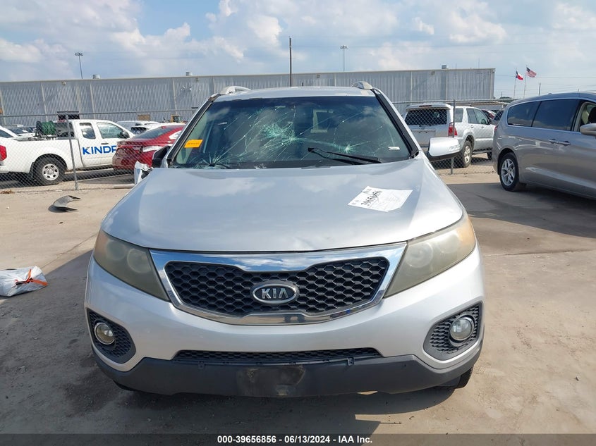 2011 Kia Sorento Lx VIN: 5XYKT3A19BG181802 Lot: 39656856