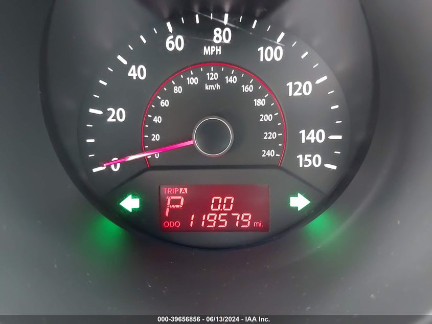 2011 Kia Sorento Lx VIN: 5XYKT3A19BG181802 Lot: 39656856