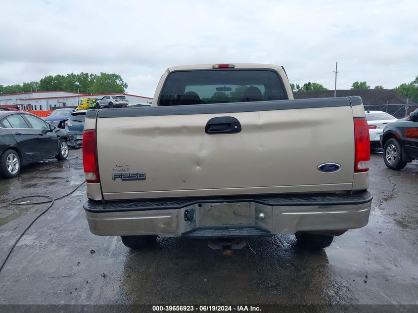 1999 Ford F-250 Lariat/Xl/Xlt VIN: 1FTNX21F2XEB31069 Lot: 39656923