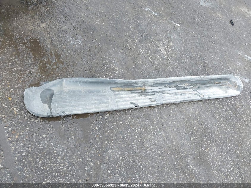 1999 Ford F-250 Lariat/Xl/Xlt VIN: 1FTNX21F2XEB31069 Lot: 39656923