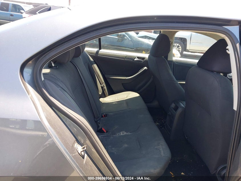 2012 Volkswagen Jetta 2.0L S VIN: 3VW2K7AJ0CM304124 Lot: 39656934