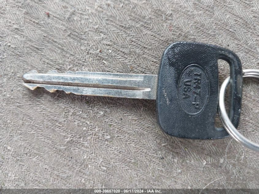 2006 Toyota Highlander V6 VIN: JTEEP21A060153793 Lot: 39657020