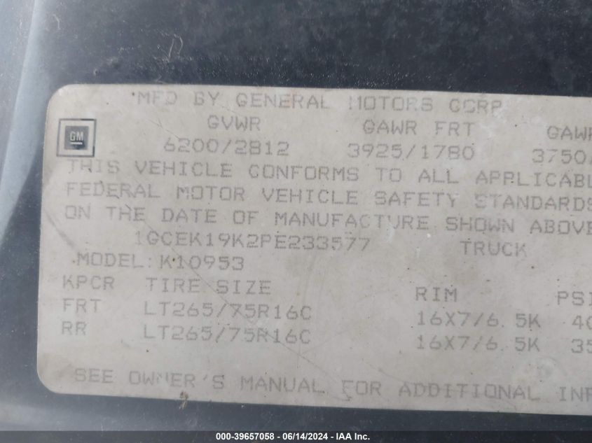 1993 Chevrolet Gmt-400 K1500 VIN: 1GCEK19K2PE233577 Lot: 39657058