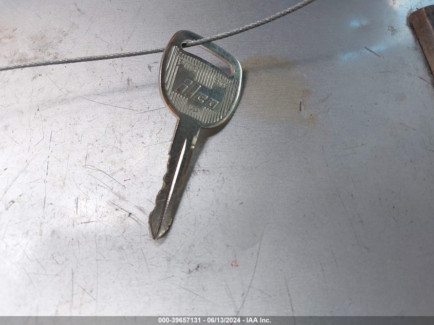 2003 Chevrolet Silverado 1500 Ls VIN: 2GCEC19V031394206 Lot: 39657131