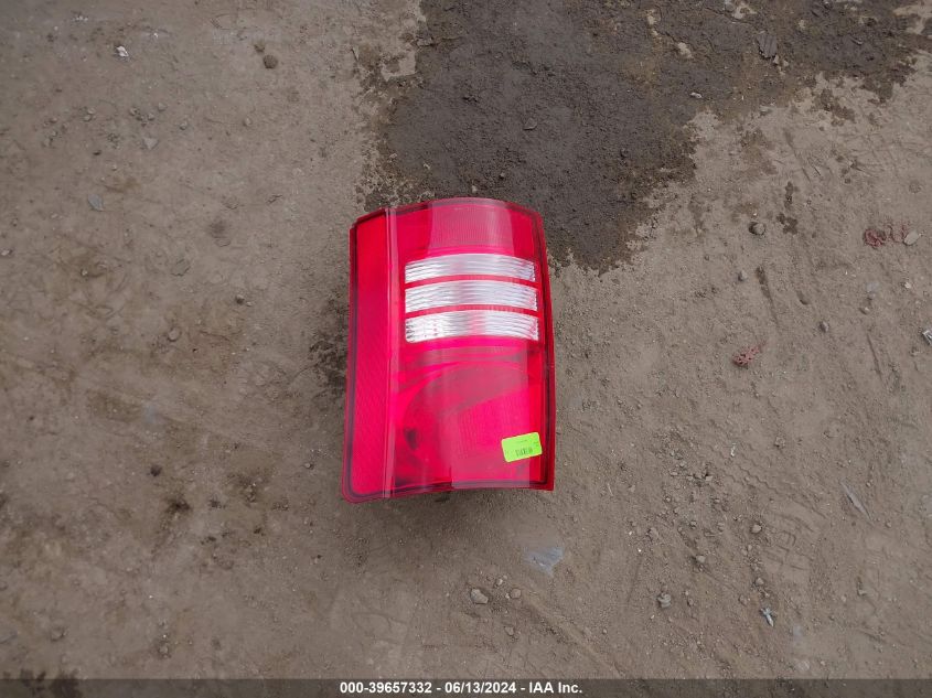 2010 Chrysler Town & Country Touring VIN: 2A4RR5D13AR129879 Lot: 39657332