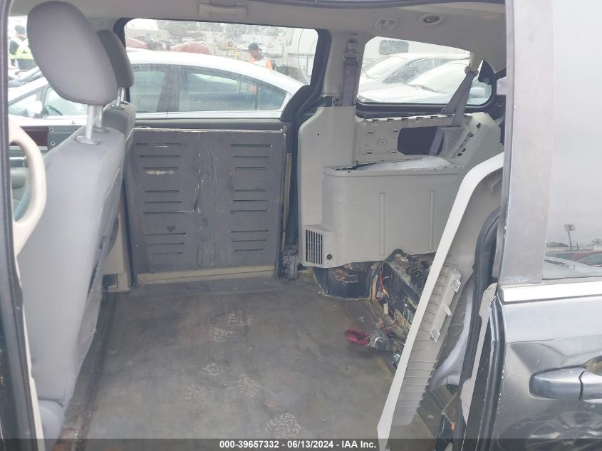 2010 Chrysler Town & Country Touring VIN: 2A4RR5D13AR129879 Lot: 39657332