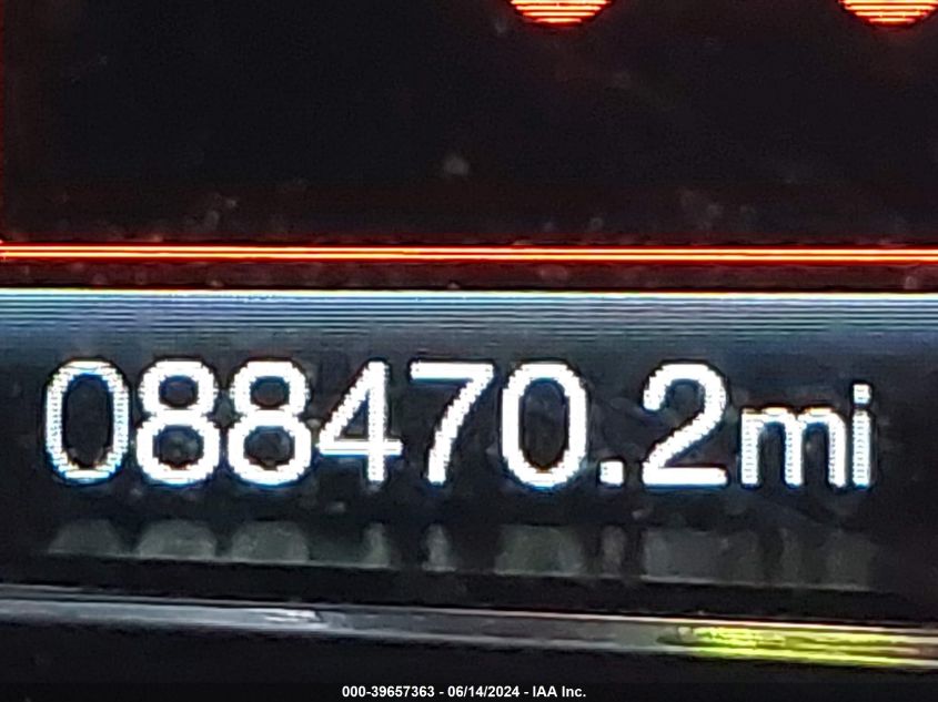 2018 Ford Explorer Sport VIN: 1FM5K8GT5JGB44100 Lot: 39657363