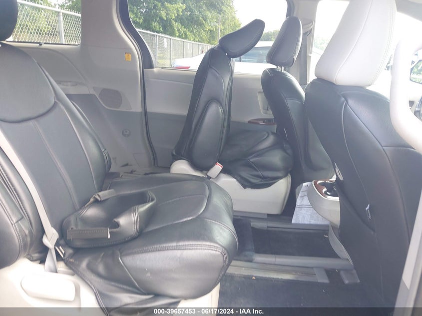 2012 Toyota Sienna Xle 7 Passenger VIN: 5TDDK3DC8CS041401 Lot: 39657453