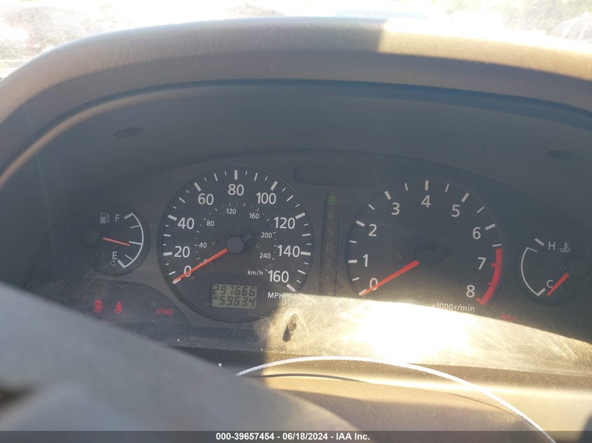 2000 Nissan Maxima Gle/Gxe/Se VIN: JN1CA31D0YT750279 Lot: 39657454