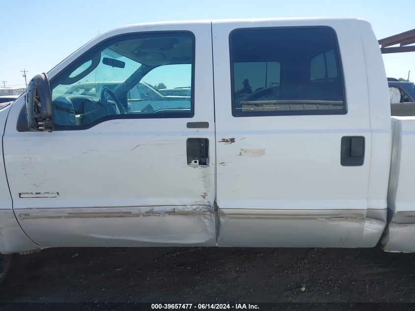 2004 Ford F-250 Lariat/Xl/Xlt VIN: 1FTNW21P14EB11418 Lot: 39657477