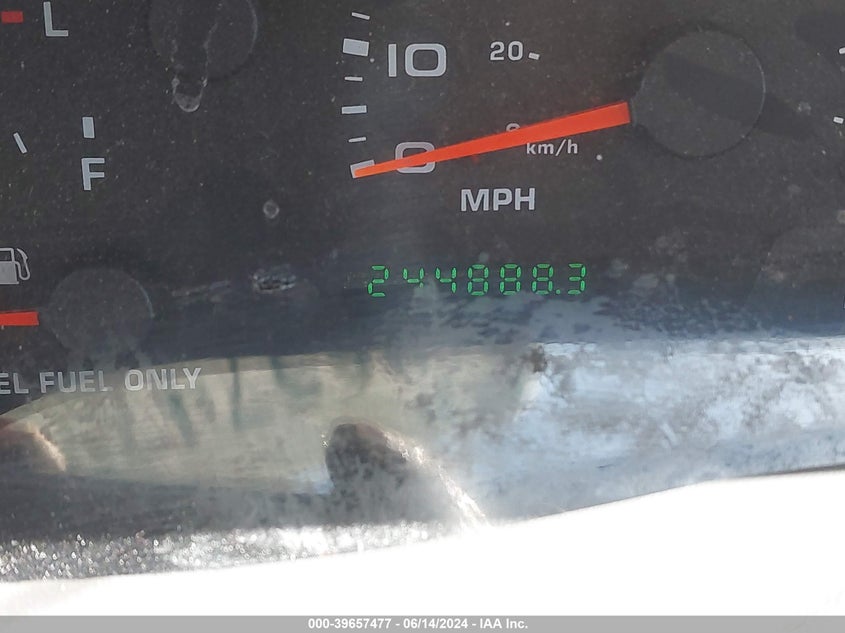 2004 Ford F-250 Lariat/Xl/Xlt VIN: 1FTNW21P14EB11418 Lot: 39657477