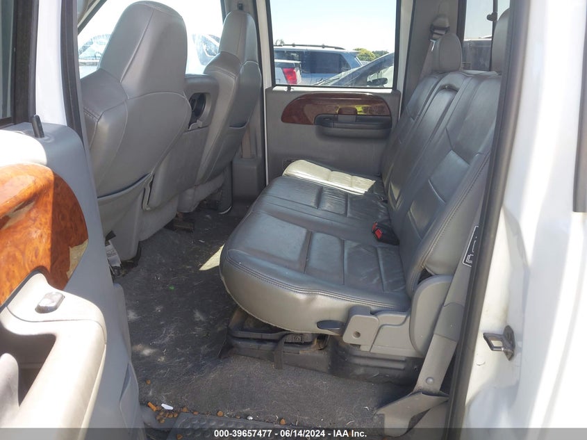 2004 Ford F-250 Lariat/Xl/Xlt VIN: 1FTNW21P14EB11418 Lot: 39657477