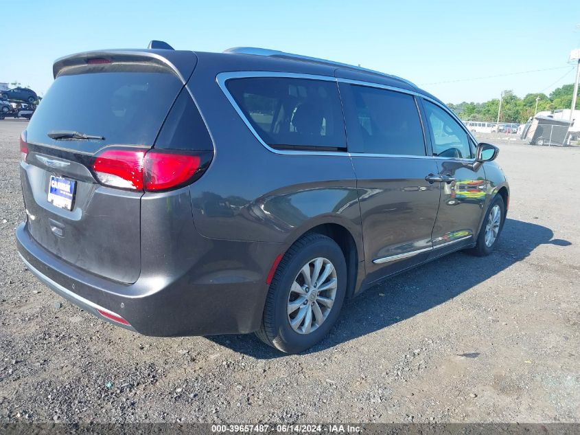 2018 Chrysler Pacifica Touring L VIN: 2C4RC1BG1JR227669 Lot: 39657487