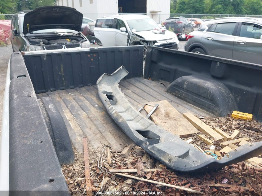 2006 Chevrolet Silverado 1500 Work Truck VIN: 1GCEK14V36E111682 Lot: 39657502