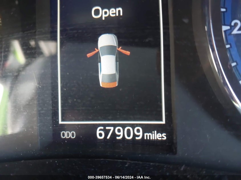 2017 Toyota Corolla Se VIN: 5YFBURHE0HP707778 Lot: 39657534