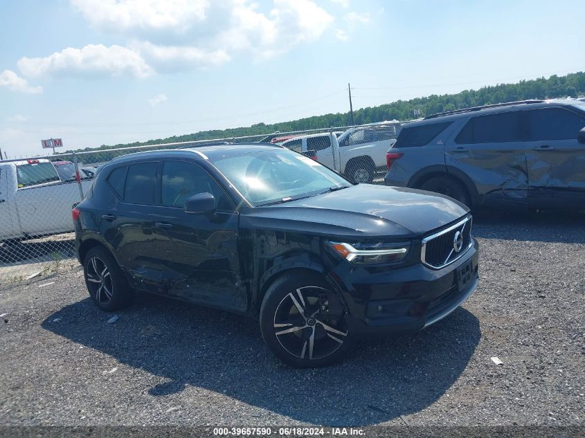 2020 Volvo Xc40 T5 Momentum VIN: YV4162UKXL2335461 Lot: 39657590