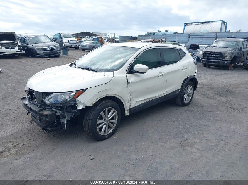 2017 NISSAN ROGUE SPORT S - JN1BJ1CR6HW136876