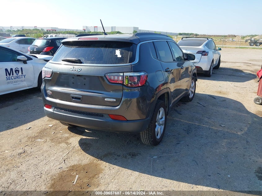 VIN: 3C4NJCBB8HT652964 2017 JEEP NEW COMPASS LATITUDE