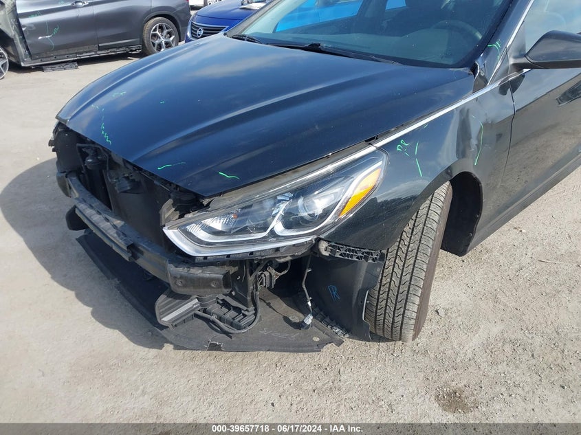 VIN 5NPE24AF3KH744899 2019 HYUNDAI SONATA SE