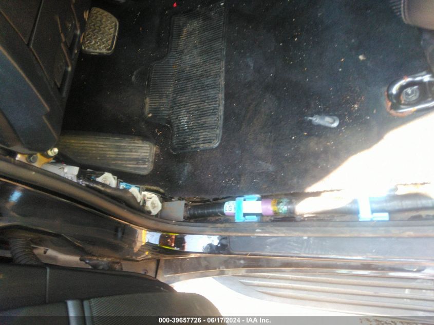 2011 Lexus Lx 570 VIN: JTJHY7AX2B4070396 Lot: 39657726