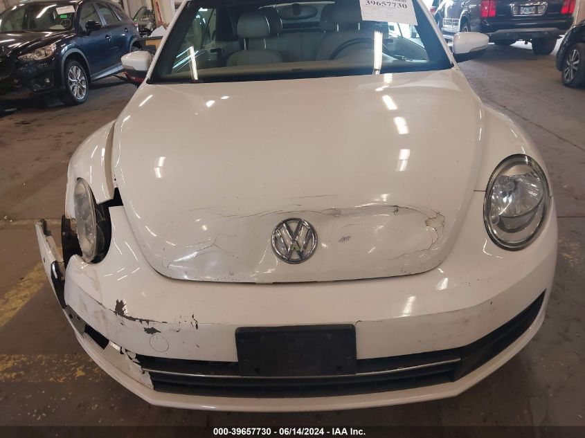 2013 Volkswagen Beetle 2.5L VIN: 3VW5X7ATXDM816166 Lot: 39657730