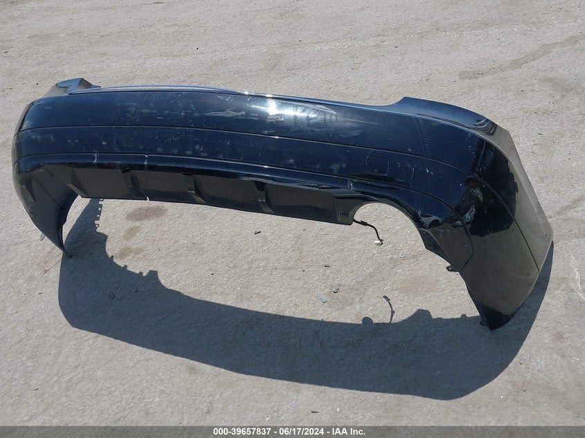 2011 Mercedes-Benz E 350 VIN: WDDKJ5GBXBF129105 Lot: 39657837