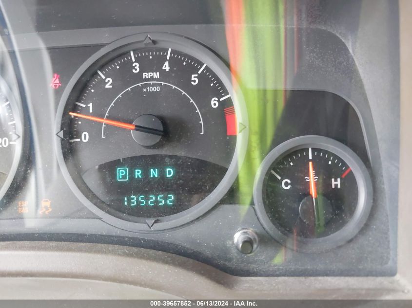 2007 Jeep Compass Sport VIN: 1J8FF47W57D581940 Lot: 39657852