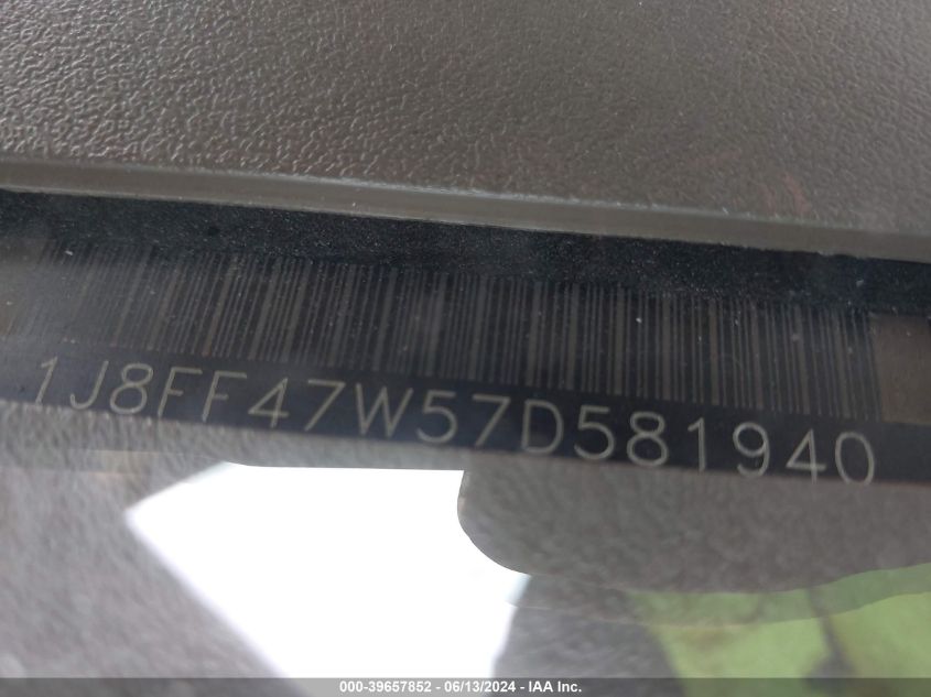 2007 Jeep Compass Sport VIN: 1J8FF47W57D581940 Lot: 39657852