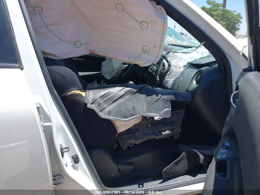 2014 Nissan Juke S VIN: JN8AF5MR3ET360902 Lot: 39657981