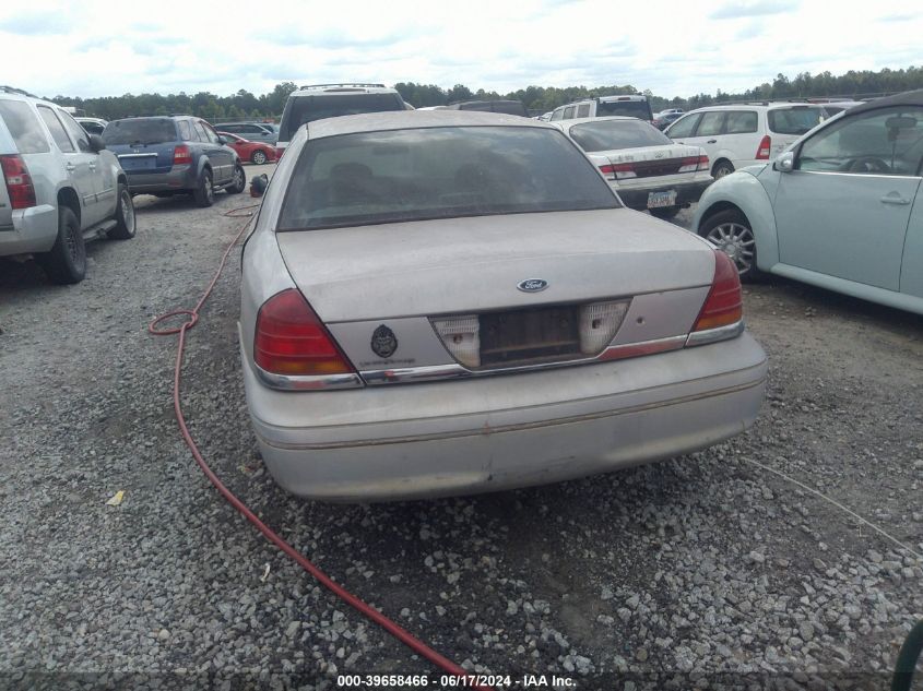 2003 Ford Crown Victoria Police VIN: 2FAFP71W53X220568 Lot: 39658466