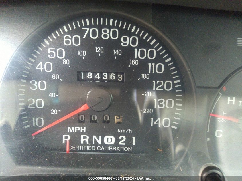 2003 Ford Crown Victoria Police VIN: 2FAFP71W53X220568 Lot: 39658466