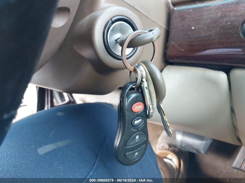 2000 Chrysler 300M VIN: 2C3HE66G5YH375213 Lot: 39658579