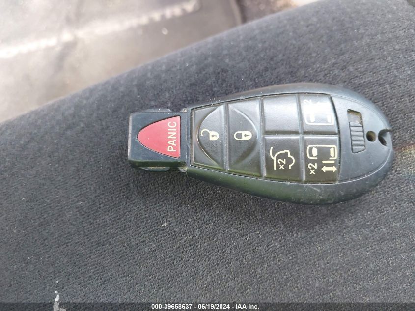 2011 Chrysler Town & Country Touring VIN: 2A4RR5DG7BR630554 Lot: 39658637