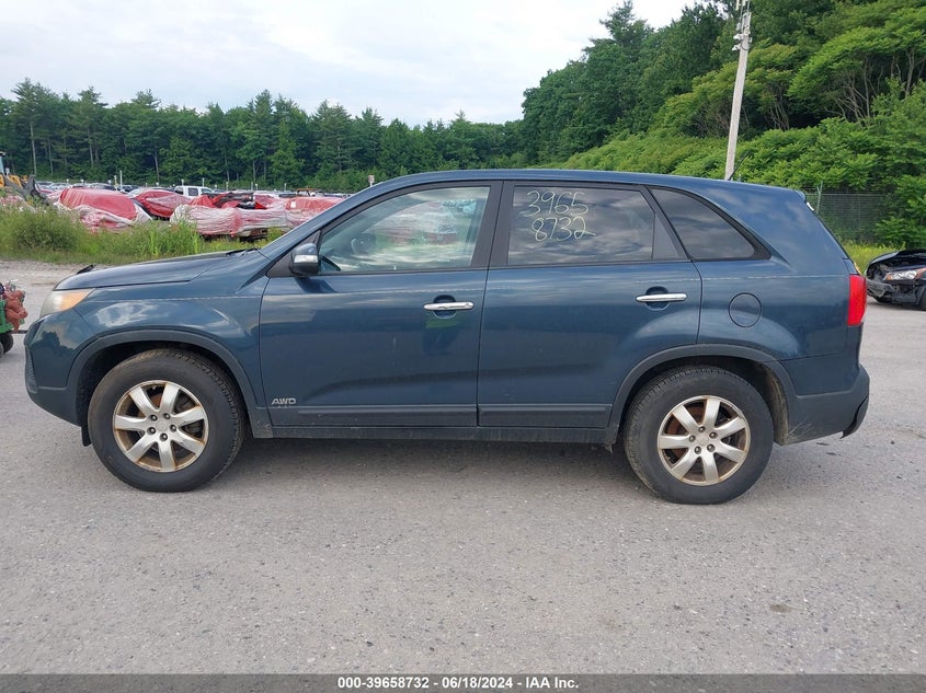 2011 Kia Sorento Lx VIN: 5XYKTCA12BG142288 Lot: 39658732