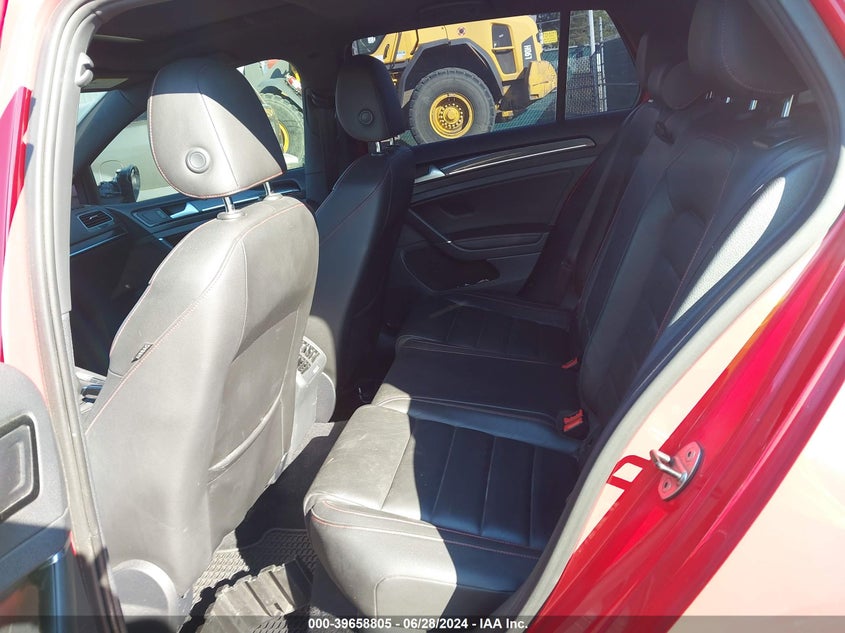 2016 VOLKSWAGEN GOLF GTI AUTOBAHN W/PERFORMANCE PACKAGE 4-DOOR - 3VW547AU2GM021988