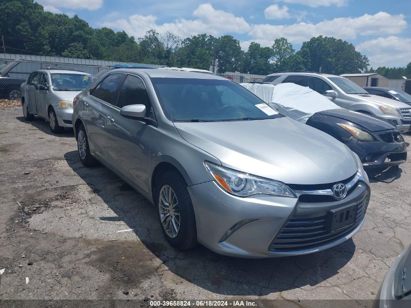 4T1BF1FK7HU431361 2017 TOYOTA CAMRY - Image 1