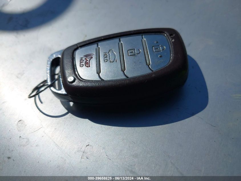 2015 Hyundai Sonata Limited VIN: 5NPE34AF9FH028804 Lot: 39658825