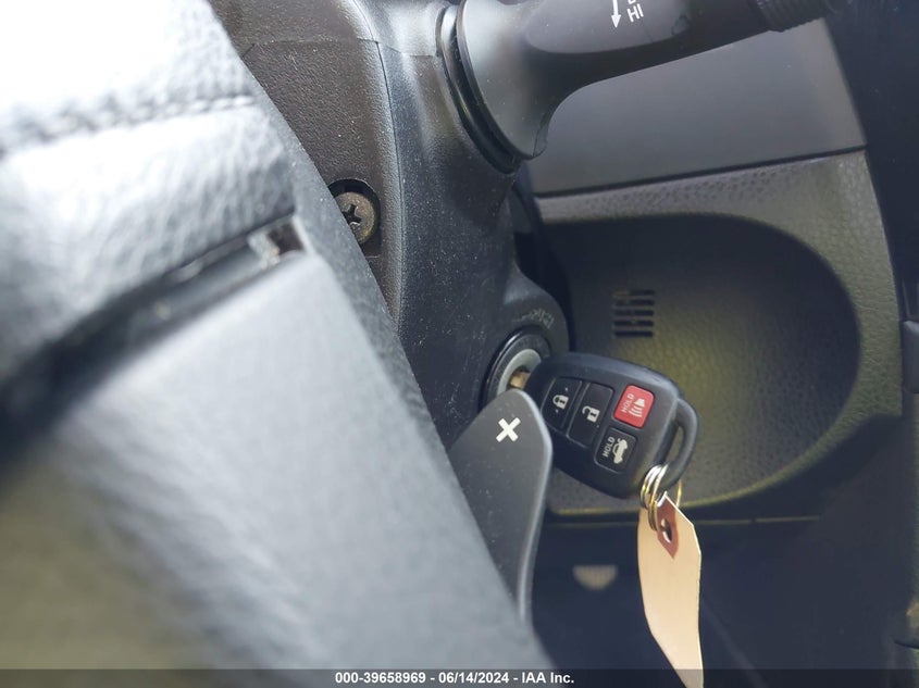 2015 Toyota Corolla S Plus VIN: 2T1BURHE2FC29735 Lot: 39658969