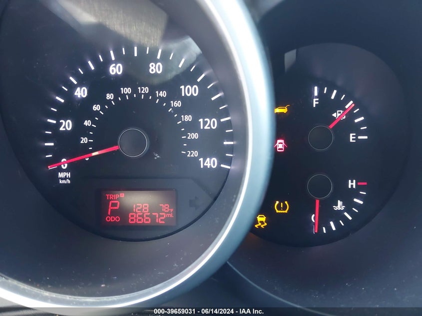 2013 Kia Soul + VIN: KNDJT2A66D7523434 Lot: 39659031