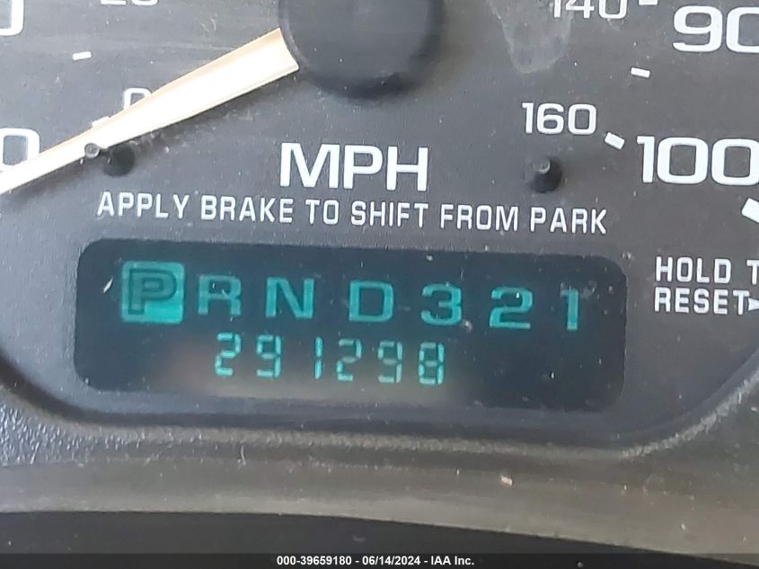 2002 Chevrolet Tahoe Ls VIN: 1GNEC13VX2R164338 Lot: 39659180