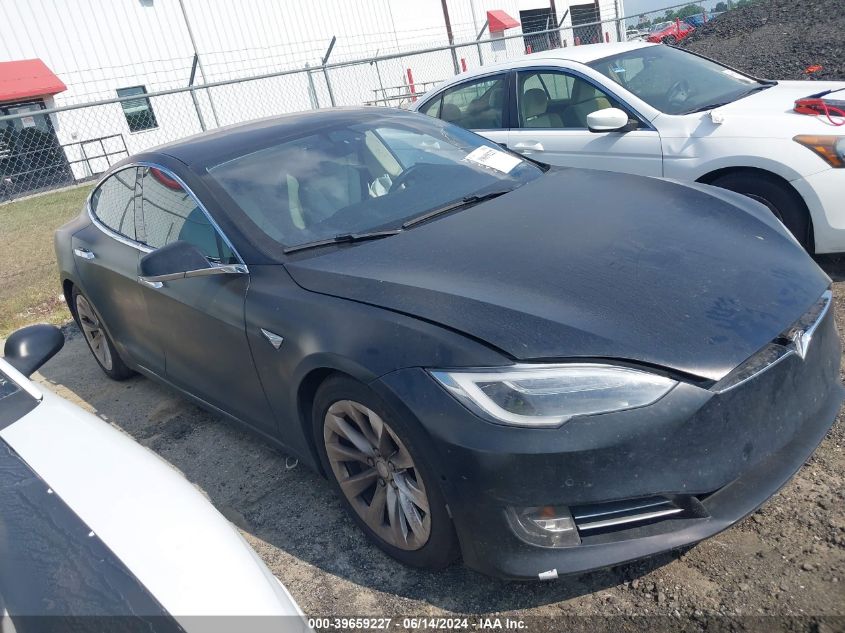 2018 Tesla Model S 100D/75D/P100D VIN: 5YJSA1E20JF275571 Lot: 39659227